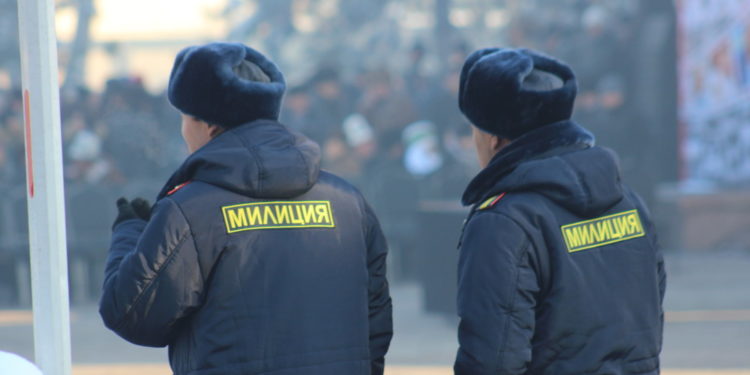 Бишкекте Жаңы жыл түнү 2 миңден ашуун милиция кызматкери коомдук тартипти көзөмөлдөйт