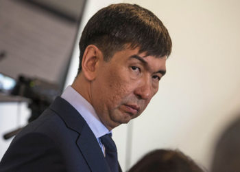 Бишкектин экс-мэри Азиз Суракматовдун иши сотко өттү