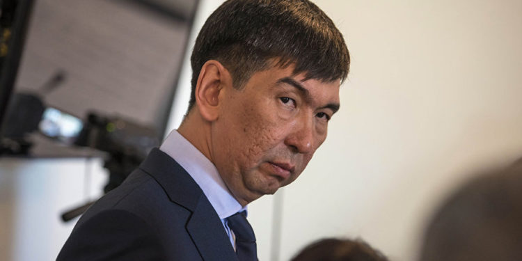 Бишкектин экс-мэри Азиз Суракматовдун иши сотко өттү