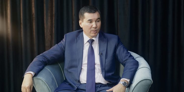 БШКнын мүчөсү добуштарды саноонун тартибин түшүндүрдү