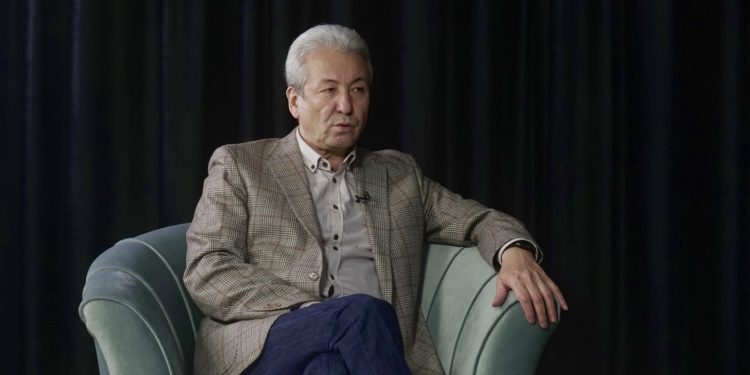 Мадумаров: «Президенттен президент начар. Биз ушунчалык төмөнгө түштүк»