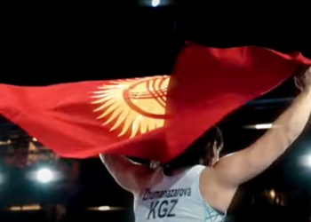 Кыргызстандын кыз-келиндер күрөшү боюнча улуттук курамасы топ-5ке кирди