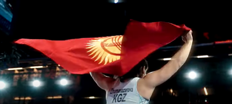 Кыргызстандын кыз-келиндер күрөшү боюнча улуттук курамасы топ-5ке кирди