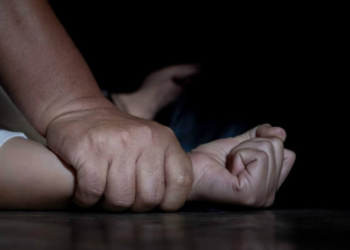 Ошто 19 жаштагы кыз милиция кызматкери тарабынан зордукталганбы? Милициянын жообу