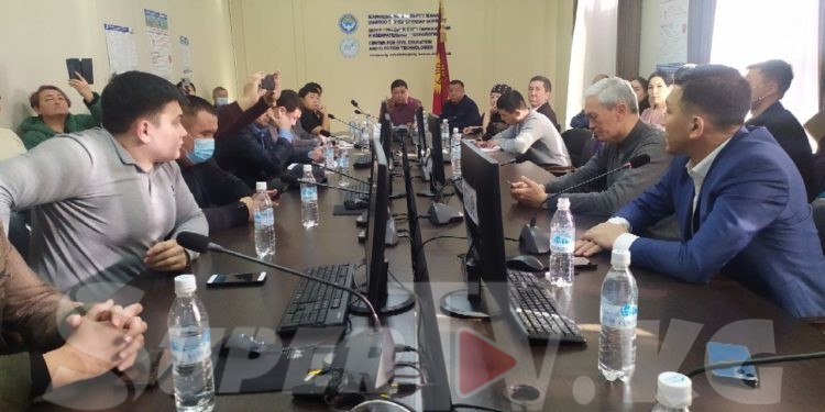 БШКда нааразы тараптар менен экинчи жолугушуу өттү