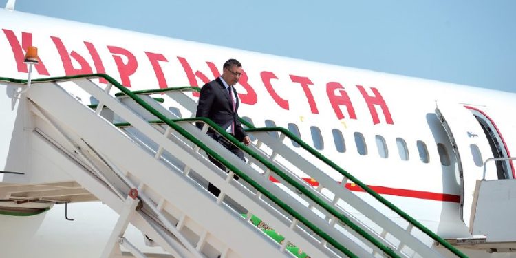 Садыр Жапаров Орусиянын Санкт-Петербург шаарына учуп кетти