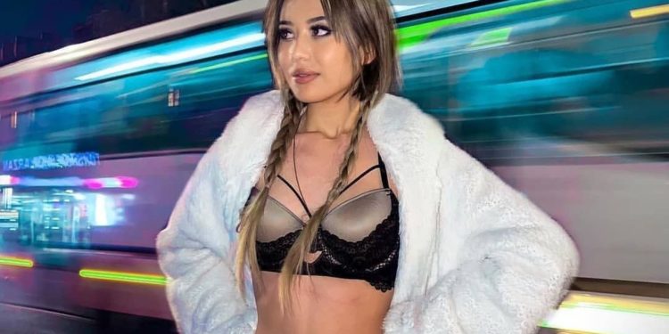 Блогер Ажара: «Ачык кийинген жаман эмес, табигый нерсени көрсөтүү нормалдуу нерсе»