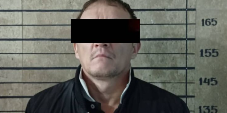 Бишкекте 41 жаштагы жаран бир тууганын бычактап өлтүрүүгө шектелип жатат