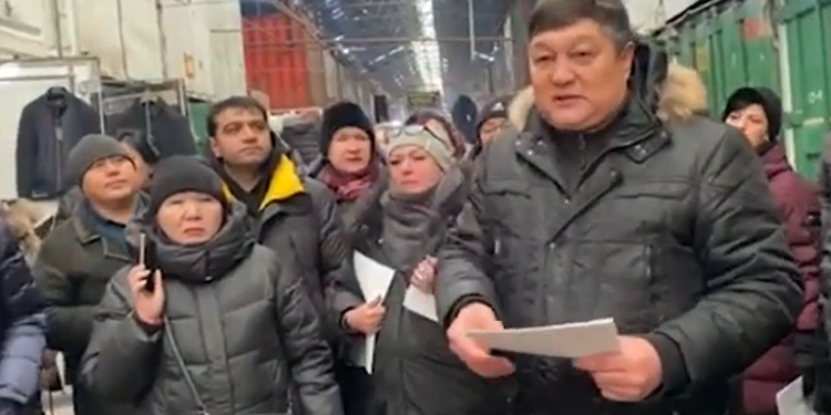 «Дордой» базарынын сатуучулары да кассалык аппараттарды орнотууга каршы чыгышты