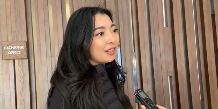 Курманбек Бакиевдин карындашы Кыргызстанга 100 электр мобиль алып келет