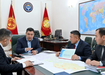 Президент Баткендин социалдык-экономикалык абалын жакшыртуу боюнча иштер тууралуу маалымат алды