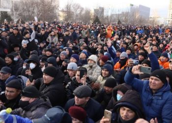 Казакстандагы митингдер. Президент Токаев демонстранттарга кайрылды