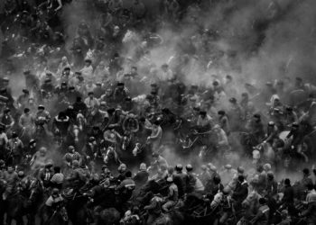 Өзгөндө өткөн аламан улактан тартылган сүрөт жер кезер фотографтардын сынагын багынтты