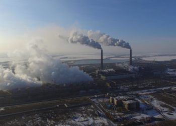 Коргоо министрлиги: «Кыргыз аскер кызматкерлери Алматыда ТЭЦти кайтарууда»