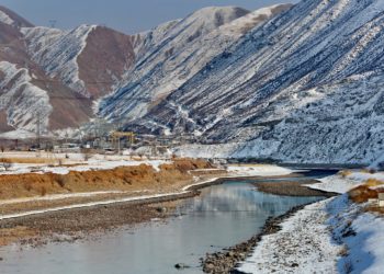 Токтогул суу сактагычына куйган Нарын дарыясынын агымында дээрлик суу жок