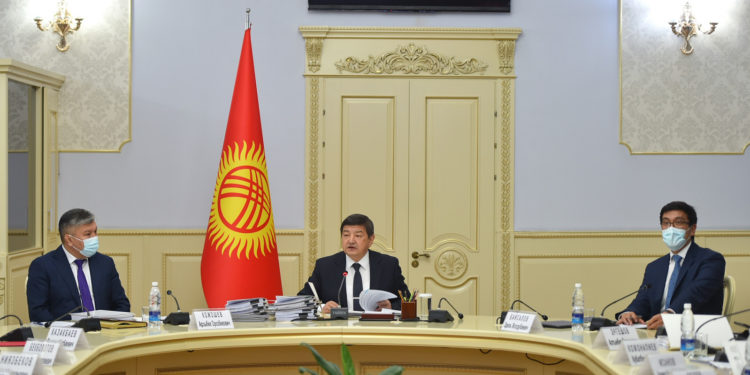 Министрлер кабинетинин 2022-жылдагы алгачкы кеңешмеси өттү