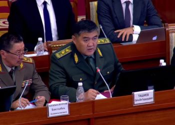 Ташиев: «Ундун мүшөгү 10 миң сом, бензиндин литри 100 сомго чыкканда Айдарбеков элге барып жооп берсин»