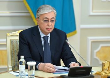 Казакстандагы митингдер. Газ, бензин жана азык-түлүктүн баасына 180 күнгө мамлекеттик жөнгө салуу киргизилди