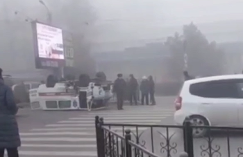 Кантта Тез жардам унаасы жол кырсыгынан аңтарылып калды