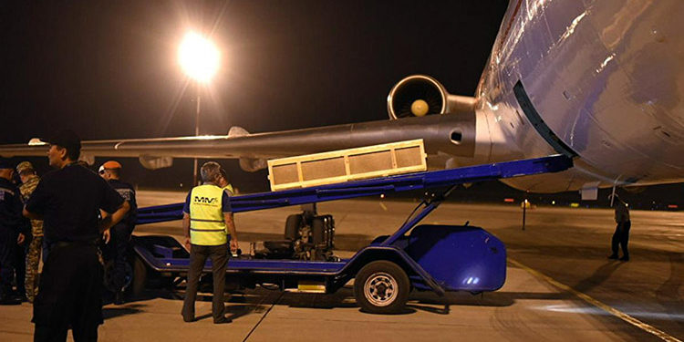 Алматыда каза болгон Кыргыз жаранынын апасына уулунун сөөгүн алып кетүүгө уруксат берилди