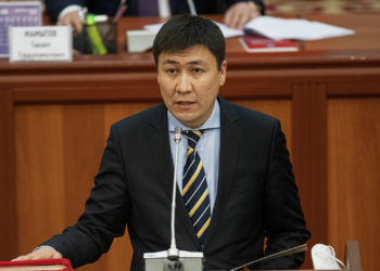 Жогорку Кеңеш билим берүү министри кызматына Алмазбек Бейшеналиевдин талапкерлигин жактырды