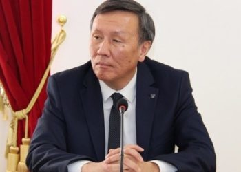 Карыбек Дүйшеев Конституциялык соттун төрагасынын орун басары болуп дайындалды