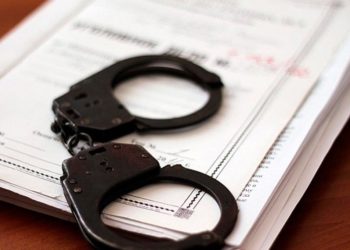 Орусияда кыздын өлүмүн 2 күн жашырган делген кыргызстандык бала багуучу бошотулду