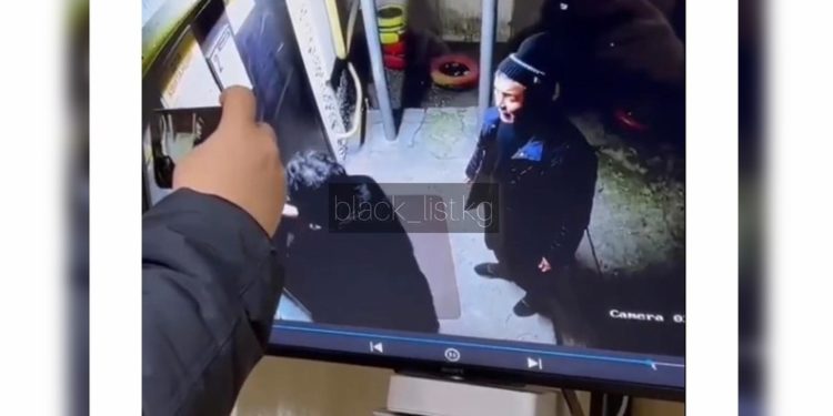 Милиция Бишкекте аял кишиге кол салган жаранды издеп жатат