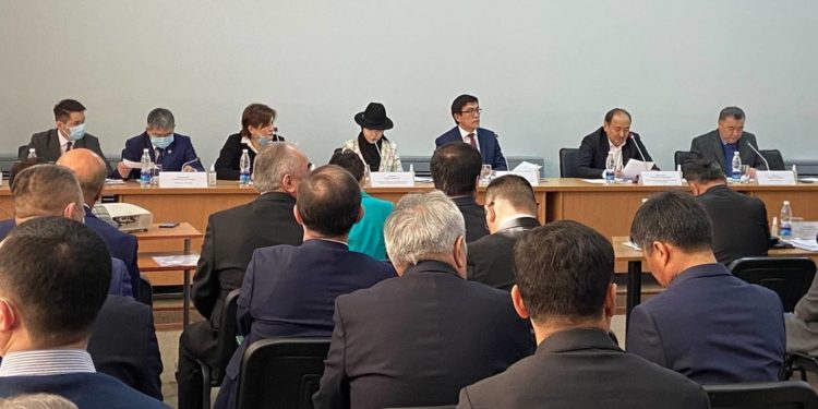 Саламаттыкты сактоо тармагындагы кызматтан алынган 4 жетекчинин тизмеси