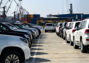 Оң рулдуу унаалар боюнча мыйзам долбоору коомдук талкууга коюлду