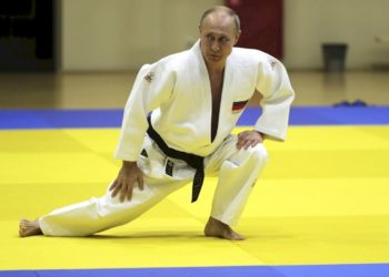 Владимир Путин убактылуу Эл аралык дзюдо федерациясынын ардактуу президенти болбой калды