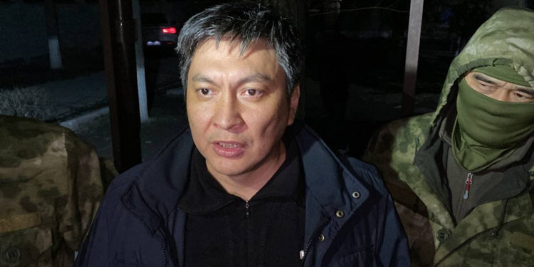 Болот Темиров милиция кызматкерлеринин үстүнөн прокуратурага арыз жазды