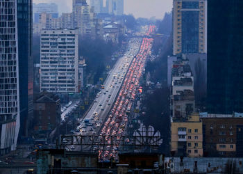 Киевдин чыга беришинде бир нече чакырымга созулган жол тыгыны пайда болду