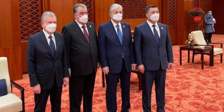 Президент Садыр Жапаров Кытайдын төрагасынын атынан чет элдик делегация башчыларын кабыл алуу аземине катышты