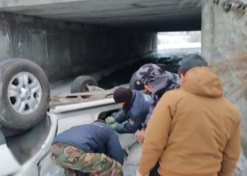 Ысык-Көлдө жол тандабас көпүрөдөн кулап, 27 жаштагы жигит жан берди