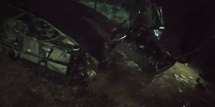 Баткенде 2 унаа сүзүшүп, аял киши каза болду. Жабыркагандардын арасында бала да бар