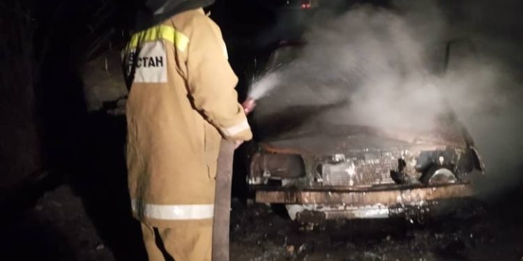 Түндө Бишкек-Ош жолунда унаа өрттөндү