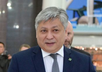 Эрлан Абдылдаев Кыргызстандын Германиядагы элчиси кызматынан бошотулду