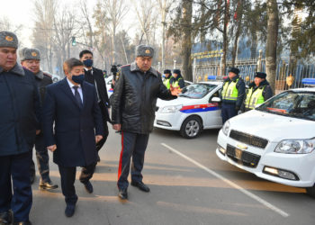 Акылбек Жапаров: «Президент жол кырсыктарын 50 пайызга кыскартуу милдетин койгон. Биз аны аткаруубуз керек»