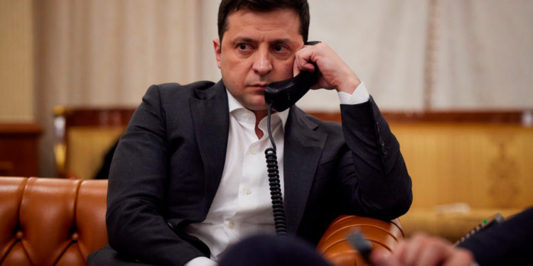 Украинанын президенти коргонууга жардам сурап кайрылды