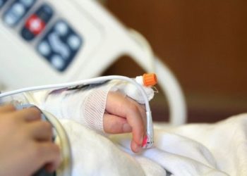 Сокулукта көгала болуп ооруканага түшкөн 2 жаштагы бала апасы тарабынан сабалган