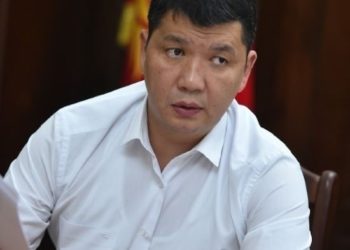 Бишкектин мэри Айбек Жунушалиевдин кызматтан кеткени айтылууда