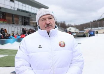 Лукашенко Украина боюнча: «Жаңжал токтобосо, кан төгүү болот»