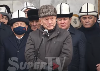 Молдомуса Конгантиевдин бир тууган агасы: «Мени акыркы сапарга узатат деп үмүттөнгөм»