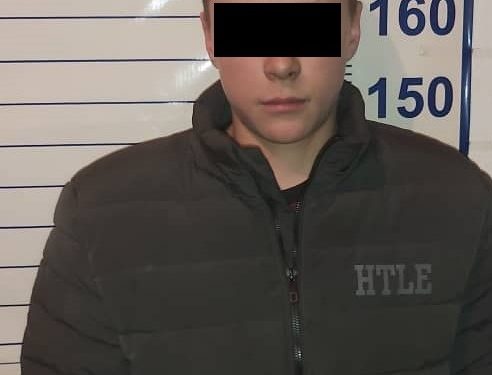 Караколдо 16 жаштагы өспүрүм «Кыргызтелекомго» 100 миң сомдук чыгым алып келди