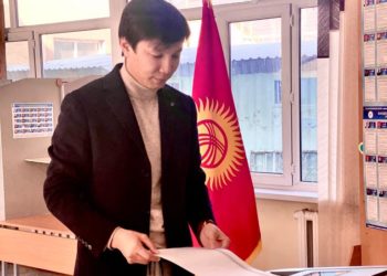 «Татыктуу талапкерди шайлаңыздар». Талапкер Азамат Мамбетсадыков добуш берди