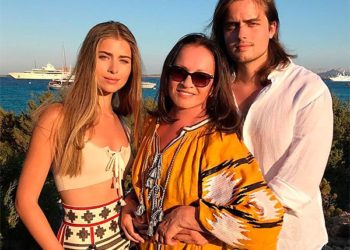 София Ротарунун уулу менен небереси Украинадан мыйзамсыз чыгууга аракет кылганы үчүн кармалды