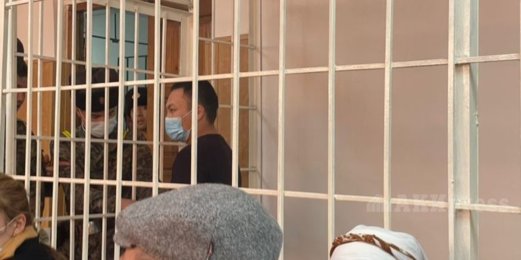 Инспектордун огунан каза болгон айдоочу. Айыпталуучу сотко жеткирилди