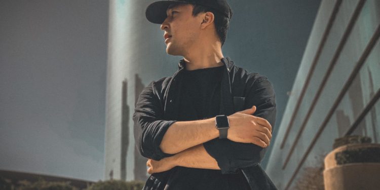 «Силердин өлкөнү Орусиянын бир бөлүгү деп түшүнүптүрбүз». Дания Атай Өмүрзаков менен келишимди бузбай калды