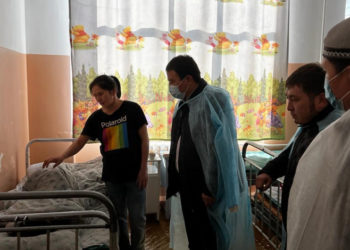 Бишкекте маршруттук такси сүзүп кеткен 11 жаштагы кыздын абалы кандай? Мэриядан кабар алышты